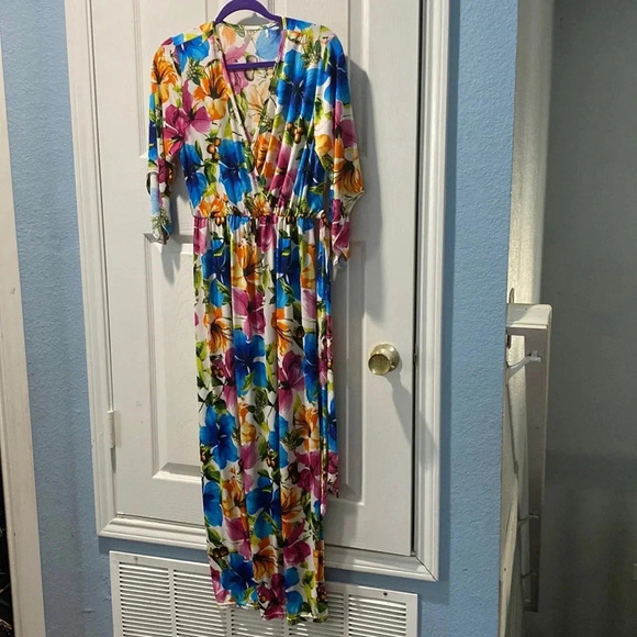 Long Floral Maxi Dress  by Seven Island - Size Large - Picture 3 of 11